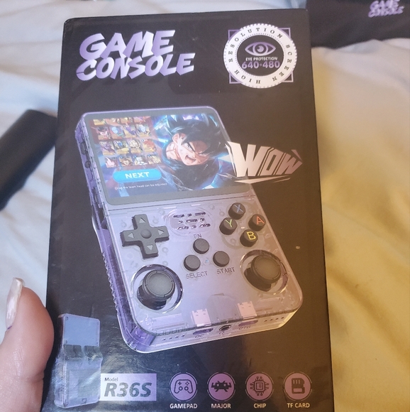 Game Console - Purple - Picture 1 of 2
